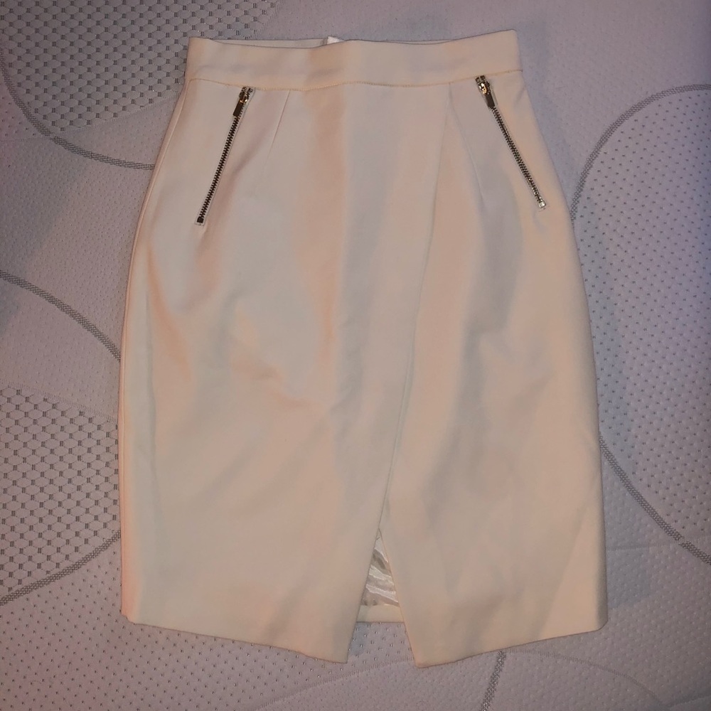 Off white skirt